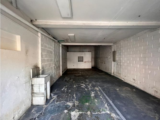 Bodega en arriendo en Cristo Rey, Medellín, 55 m² · foto 3 de 8