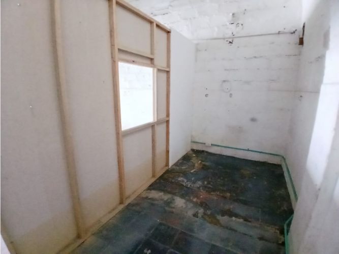 Bodega en arriendo en Cristo Rey, Medellín, 55 m² · foto 5 de 8