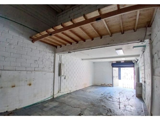 Bodega en arriendo en Cristo Rey, Medellín, 55 m² · foto 7 de 8