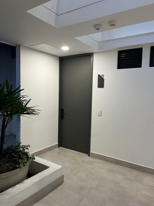 Apartamento de 1 alcoba en venta en Bellavista, Cali, 62 m² · foto 2 de 19
