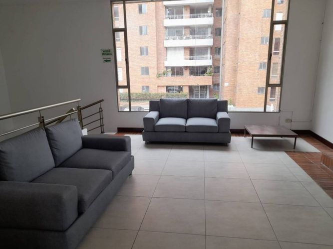 Apartamento de 3 alcobas en venta en Colina Campestre, Bogotá, 134 m² · foto 3 de 24