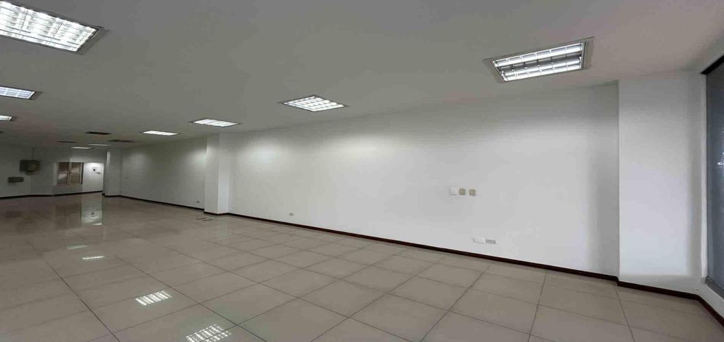 Local en arriendo en Cambulos, Pereira, 103 m² · foto 2 de 13