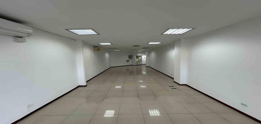 Local en arriendo en Cambulos, Pereira, 103 m² · foto 5 de 13