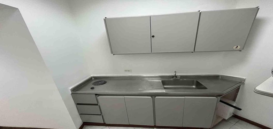 Local en arriendo en Cambulos, Pereira, 103 m² · foto 10 de 13