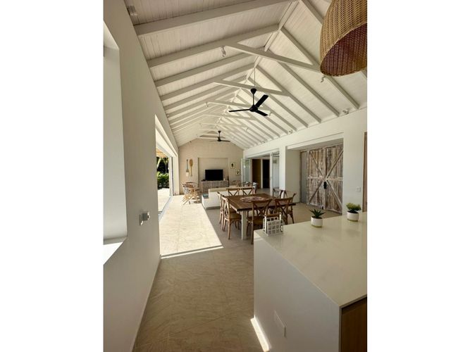 Casa de 4 alcobas en venta en Portachuelo, Girardot, 532 m² · foto 2 de 10