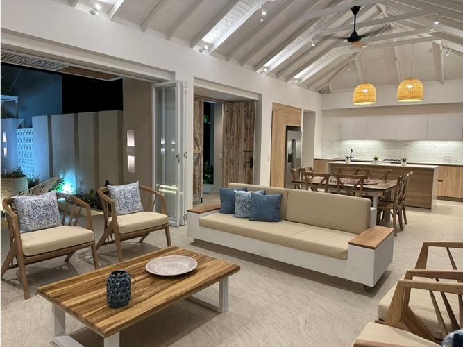 Casa de 4 alcobas en venta en Portachuelo, Girardot, 532 m² · foto 3 de 10