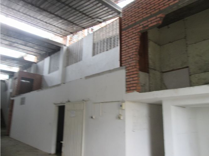 Bodega en venta en Comuneros, Bucaramanga, 650 m² · foto 5 de 22