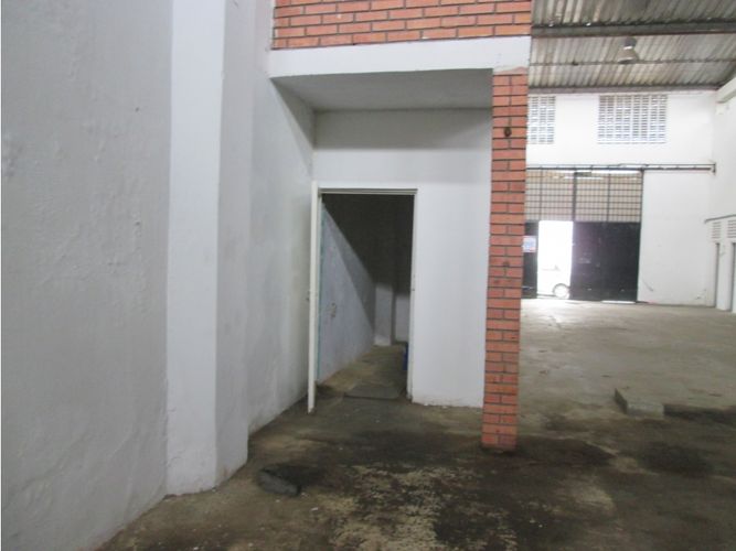 Bodega en venta en Comuneros, Bucaramanga, 650 m² · foto 13 de 22