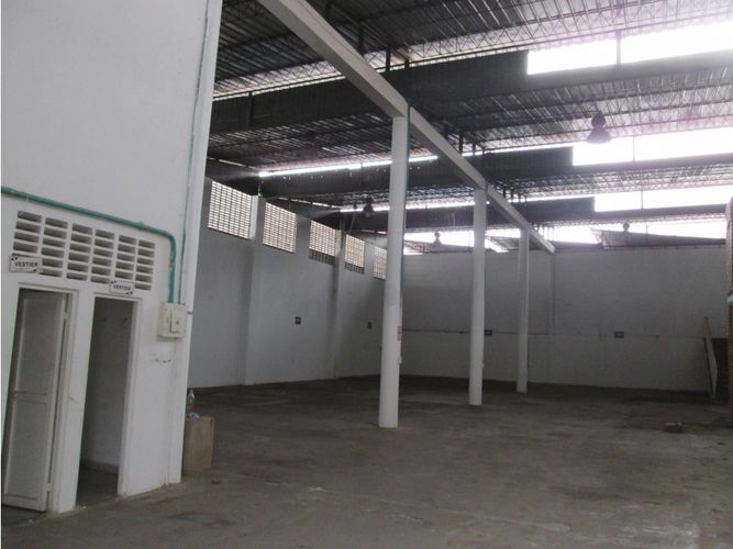 Bodega en venta en Comuneros, Bucaramanga, 650 m² · foto 16 de 22