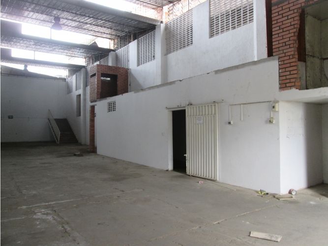 Bodega en venta en Comuneros, Bucaramanga, 650 m² · foto 18 de 22