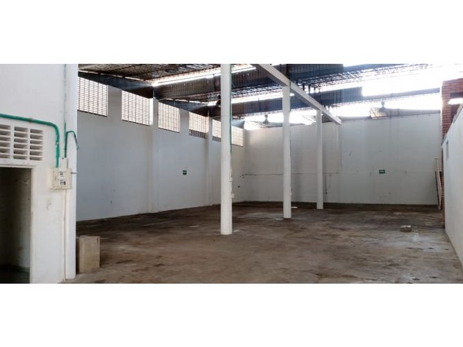 Bodega en venta en Comuneros, Bucaramanga, 650 m² · foto 21 de 22