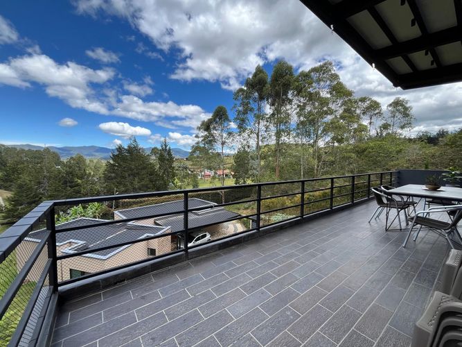 Casa de 4 alcobas en venta en Lejos Del Nido, El Retiro · foto 3 de 24