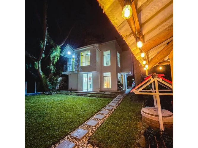Casa de 5 alcobas en venta en Pilas De Dapa, Yumbo, 250 m² · foto 3 de 15