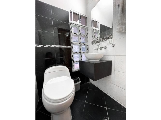 Casa de 5 alcobas en venta en Pilas De Dapa, Yumbo, 250 m² · foto 9 de 15