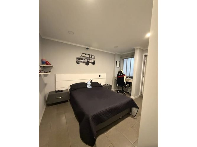 Casa de 3 alcobas en venta en La Gloria, Medellín, 280 m² · foto 5 de 18