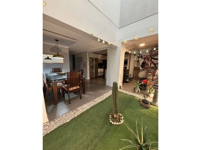 Casa de 3 alcobas en venta en La Gloria, Medellín, 280 m² · foto 8 de 18