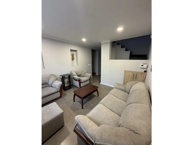 Casa de 3 alcobas en venta en La Gloria, Medellín, 280 m² · foto 10 de 18