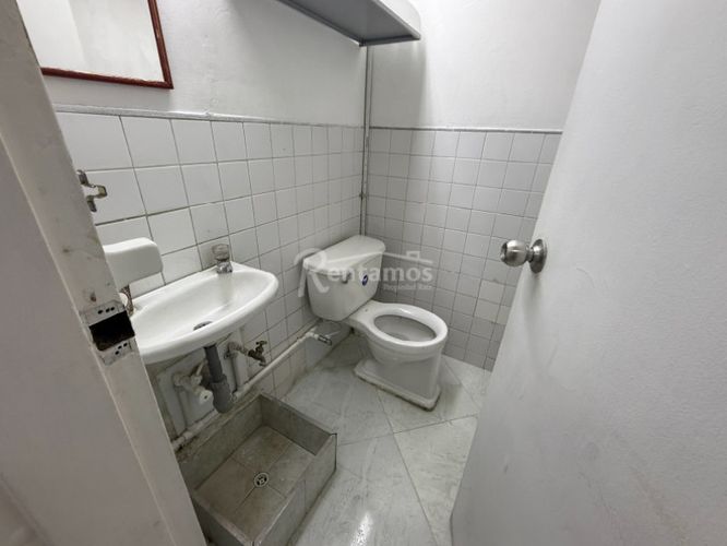 Local en arriendo en La Candelaria, Medellín, 108 m² · foto 20 de 23