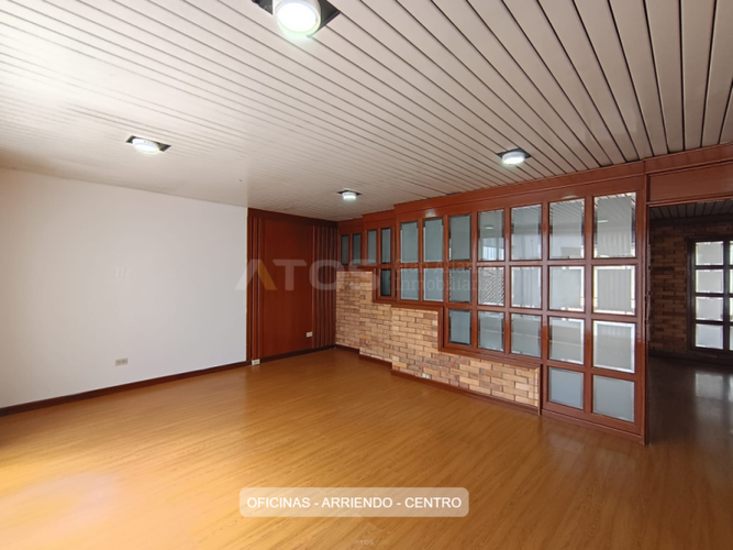 Oficina en venta en Centro Historico, Tunja, 230 m² · foto 10 de 24