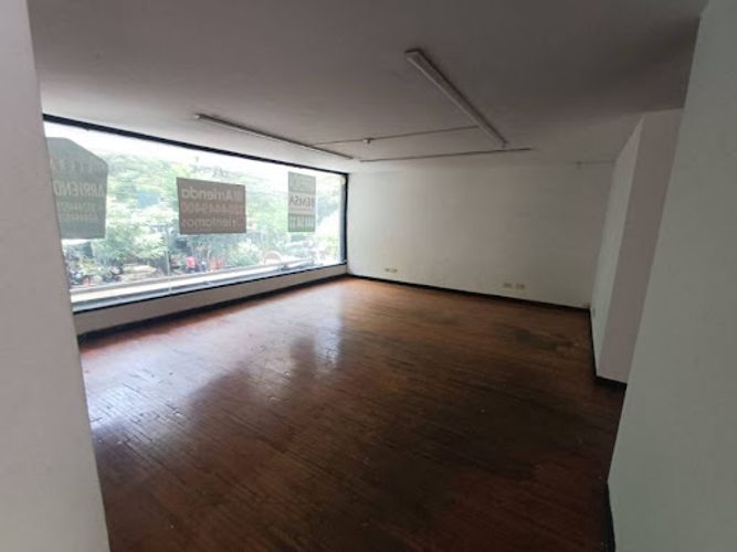 Casa de 5 alcobas en arriendo en Lalinde, Medellín, 300 m² · foto 17 de 23
