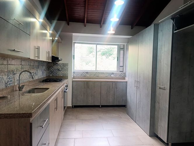 Apartamento de 2 alcobas en arriendo en Alejandría, Medellín, 95 m² · foto 7 de 19