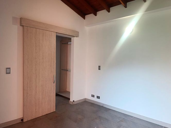 Apartamento de 2 alcobas en arriendo en Alejandría, Medellín, 95 m² · foto 15 de 19