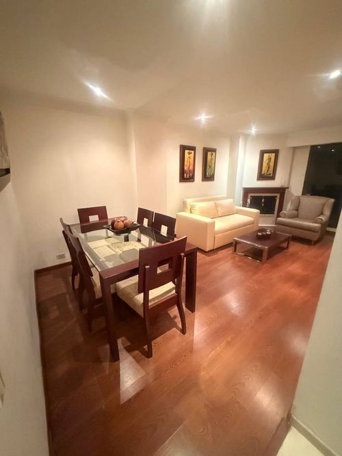Apartamento de 2 alcobas en venta en Calleja Baja, Bogotá, 95 m² · foto 4 de 9