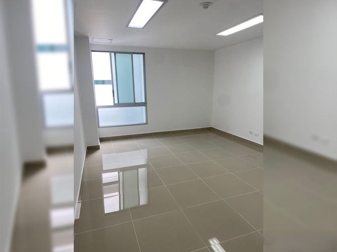 Consultorio en arriendo en Pinares, Pereira, 27 m² · foto 2 de 8