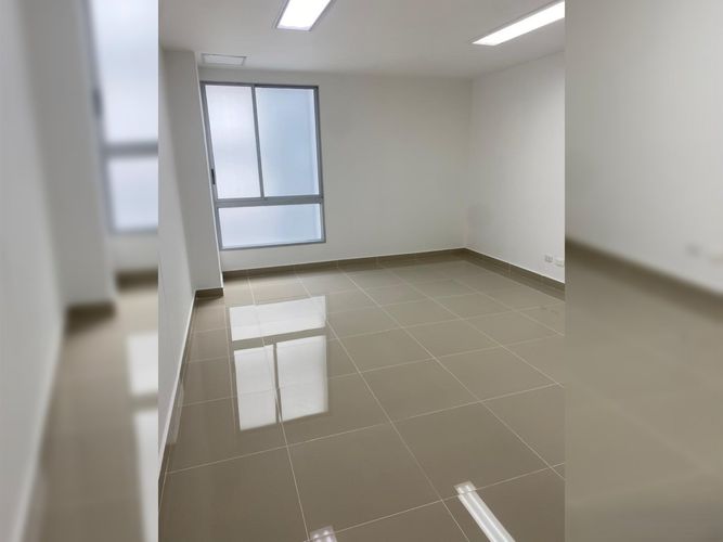 Consultorio en arriendo en Pinares, Pereira, 27 m² · foto 4 de 8