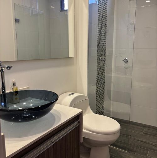 Apartamento de 2 alcobas en arriendo en Loma Del Escobero, Envigado, 94 m² · foto 9 de 15