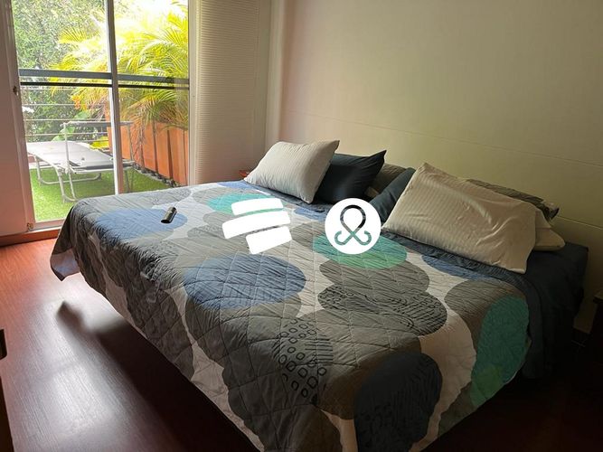 Casa de 3 alcobas en venta en El Poblado, Medellín, 250 m² · foto 13 de 24