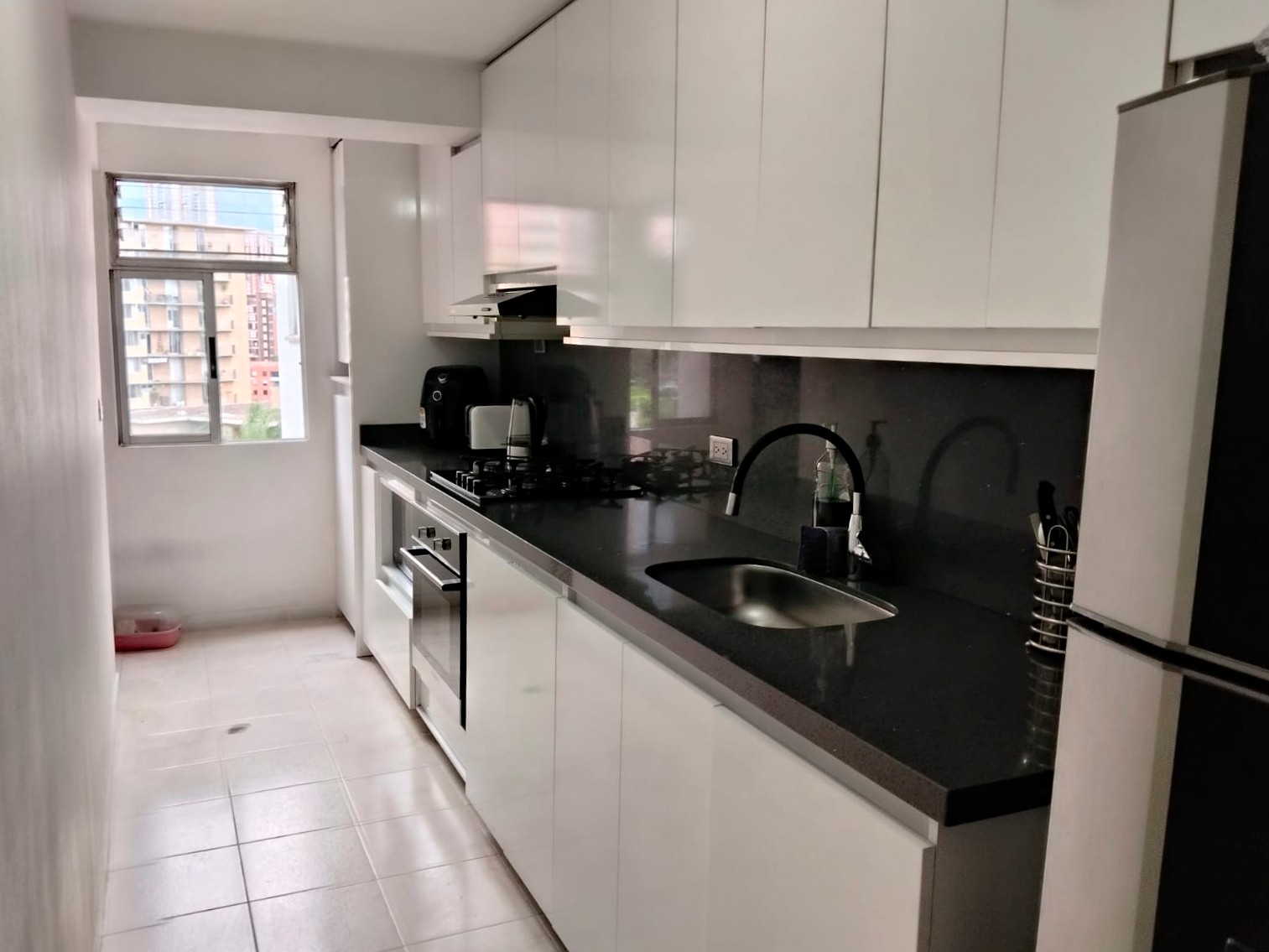 Apartamento en venta en El Poblado, Medellín · foto 6 de 19