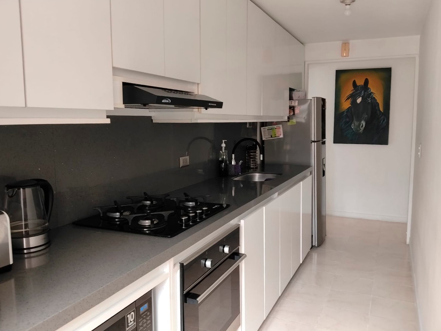 Apartamento en venta en El Poblado, Medellín · foto 5 de 19