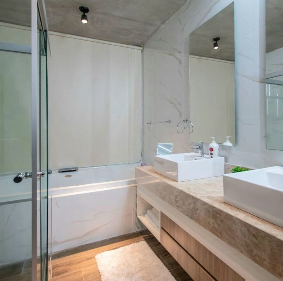 ALQUILO CASA CON VISTA AL LAGO — foto 2