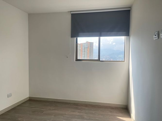 Apartamento de 3 alcobas en venta en Las Lomitas, Sabaneta, 67 m² · foto 10 de 19