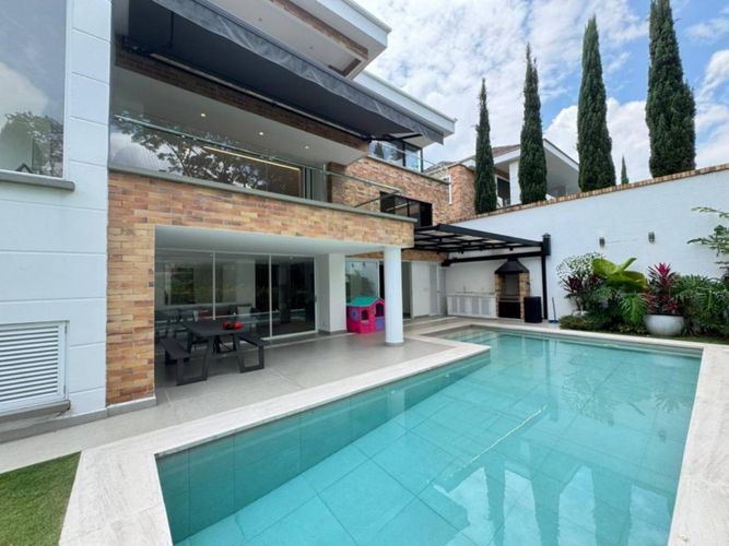 Casa de 6 alcobas en venta en Ruitoque Condominio, Piedecuesta, 500 m² · foto 3 de 24