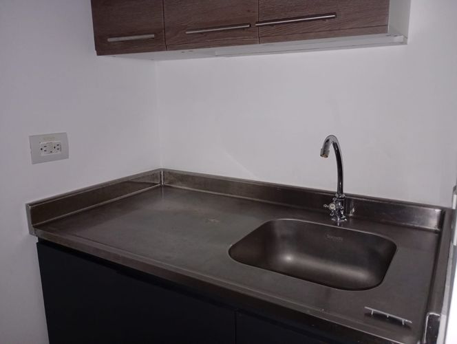 Oficina en arriendo en El Poblado, Medellín, 40 m² · foto 10 de 11