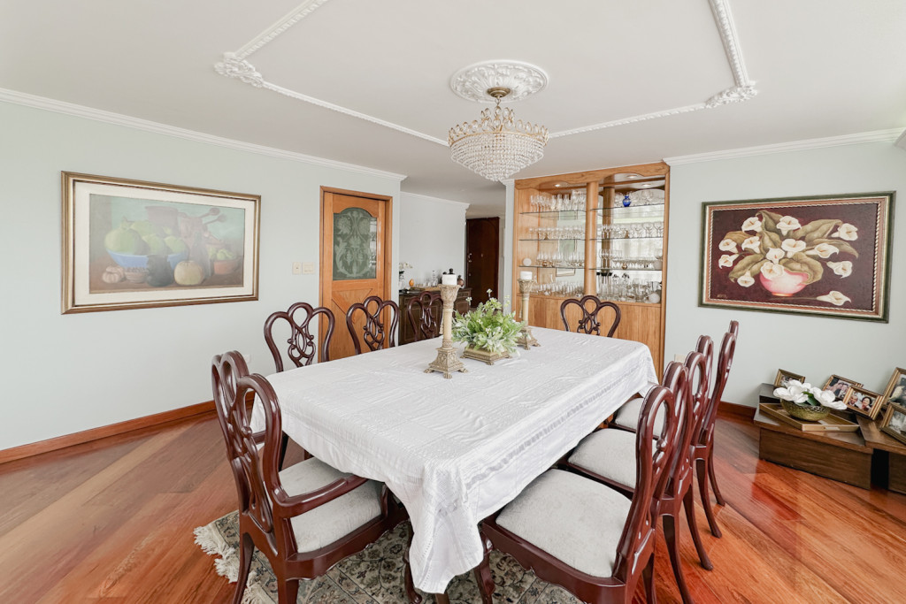 Apartamento en venta en Santa Barbara, Bogotá · foto 4 de 24