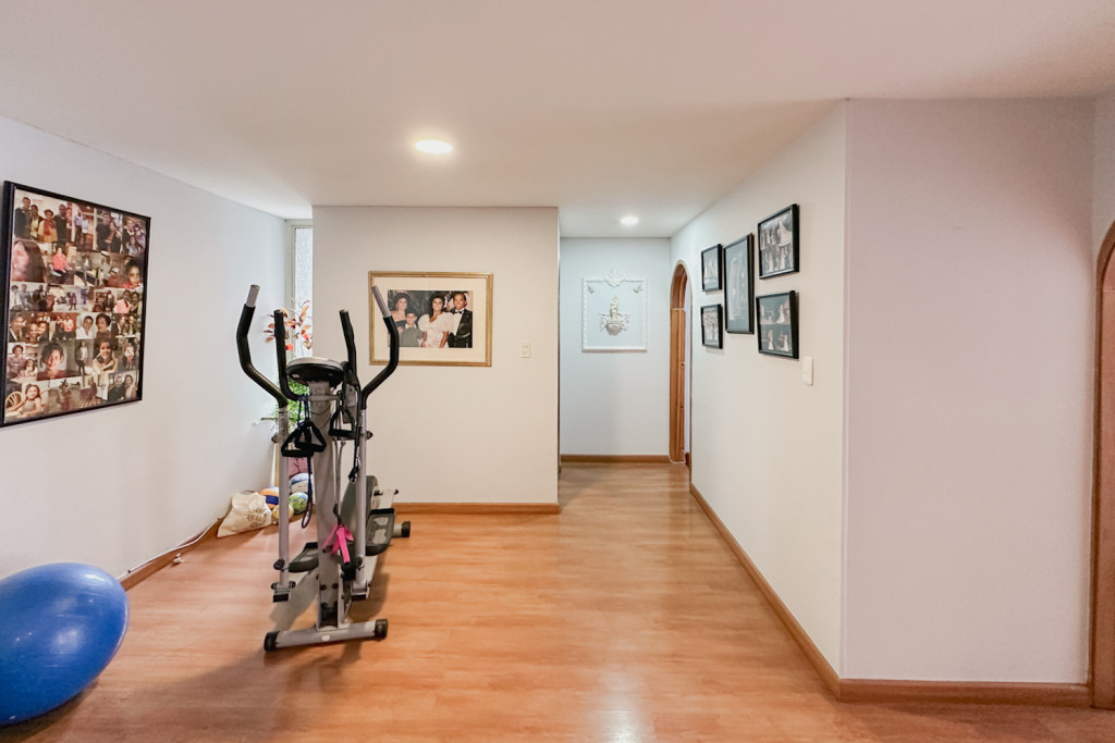 Apartamento en venta en Santa Barbara, Bogotá · foto 11 de 24
