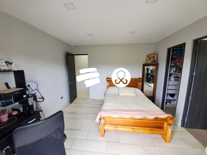 Casa de 4 alcobas en venta en San Luis, Rionegro, 243 m² · foto 8 de 18