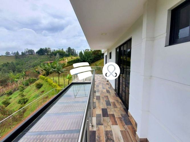 Casa de 4 alcobas en venta en San Luis, Rionegro, 243 m² · foto 13 de 18