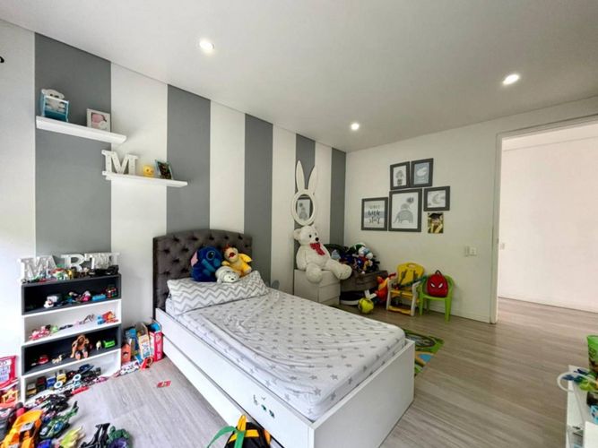 Casa de 4 alcobas en venta en El Poblado, Medellín, 780 m² · foto 18 de 24