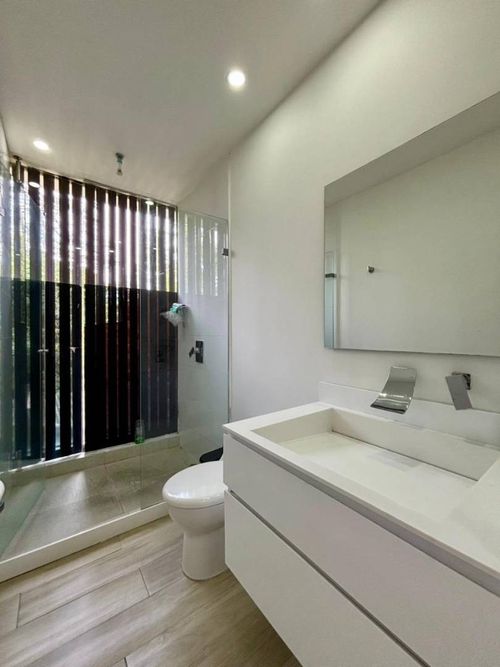 Casa de 4 alcobas en venta en El Poblado, Medellín, 780 m² · foto 22 de 24