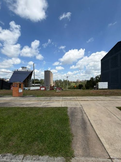 Lote en venta en San Antonio De Pereira, Rionegro, 108 m² · foto 2 de 5