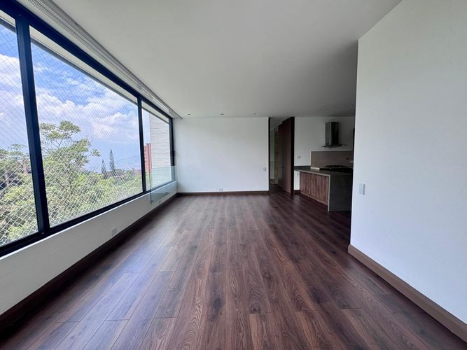 Apartaestudio en arriendo en Urbanización Las Cumbres, Medellín, 83 m² · foto 5 de 14