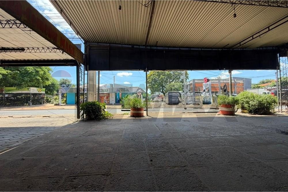 ALQUILER DE SALÓN COMERCIAL EN SAN LORENZO. 3,800,000 ₲ Mensual (M.L.) — foto 3