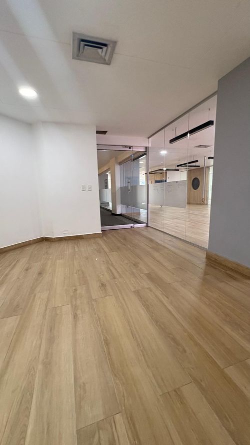 Oficina en arriendo en El Campestre, Medellín, 247 m² · foto 14 de 19