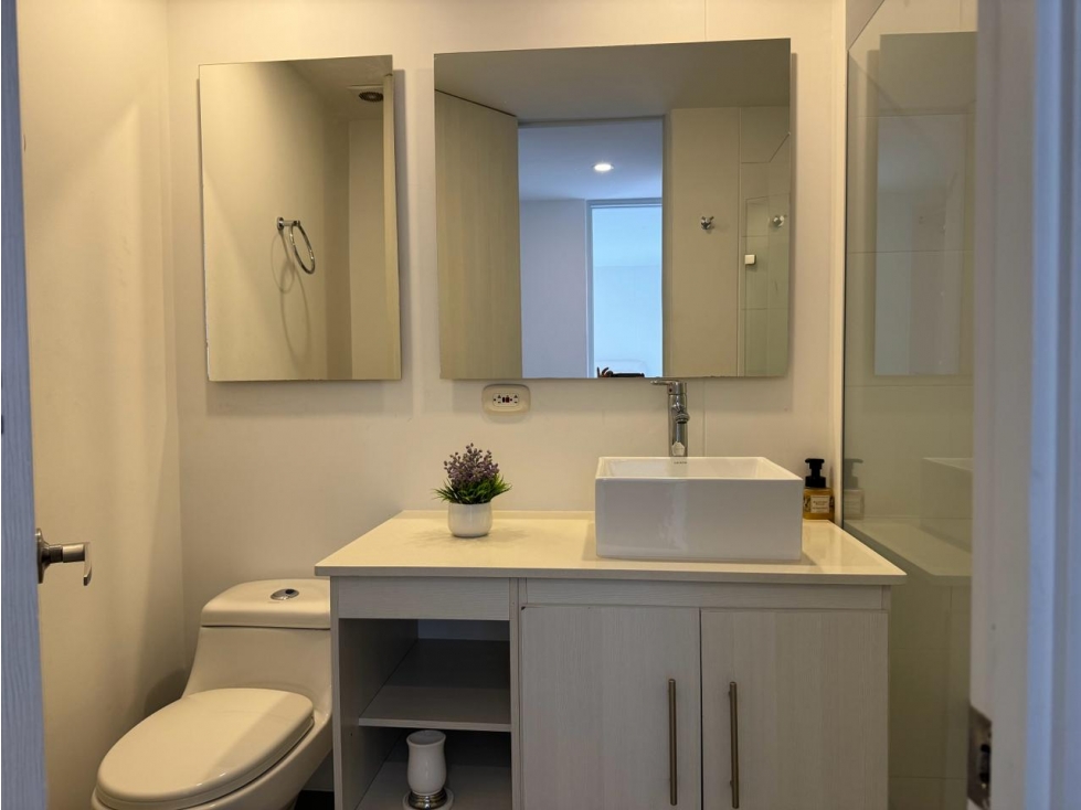 Apartamento en arriendo en La Candelaria, Medellín · foto 3 de 24