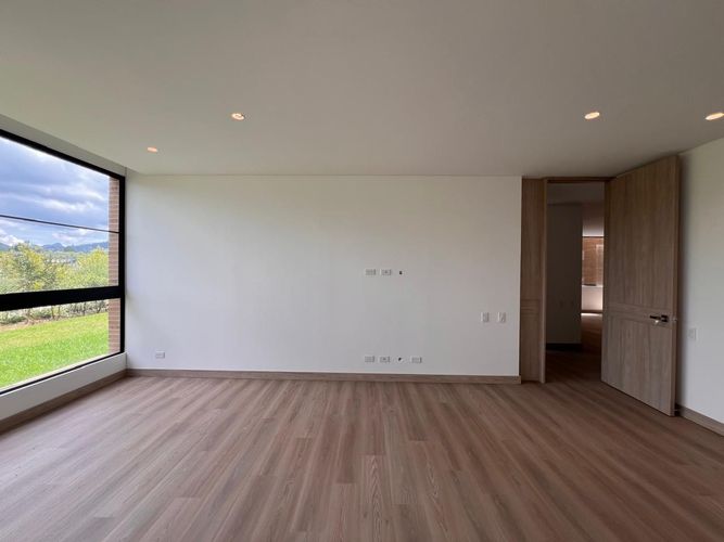 Apartamento de 3 alcobas en arriendo en Llano Grande, Rionegro, 290 m² · foto 13 de 17