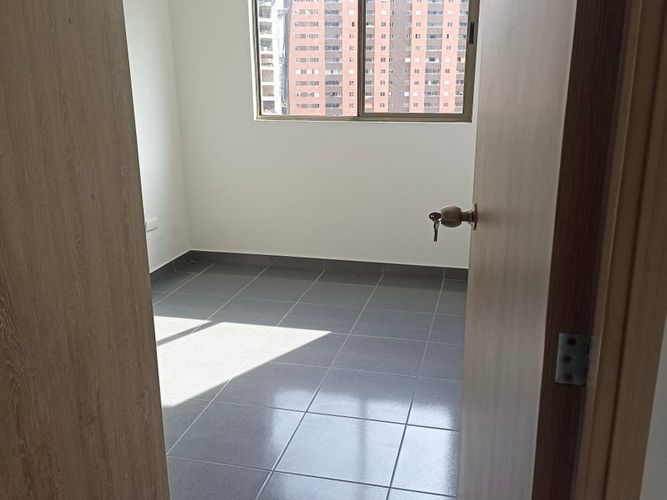 Apartamento de 3 alcobas en venta en Rincon Santo, Bello, 54 m² · foto 4 de 6
